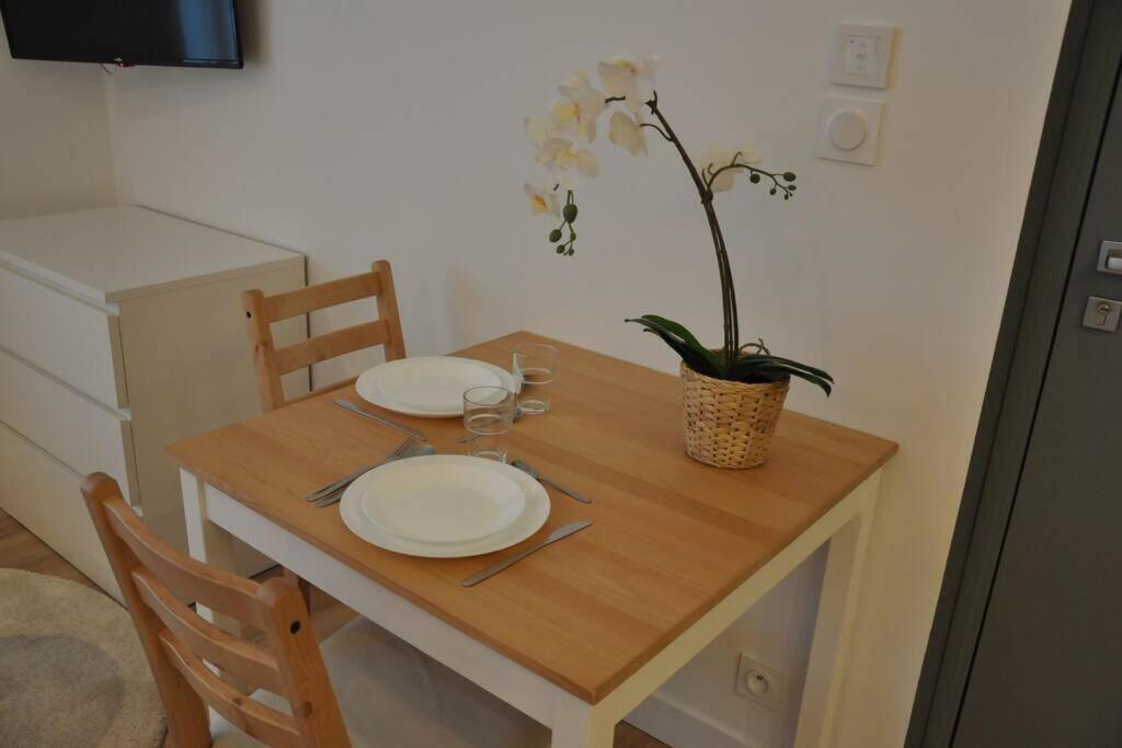 Freskenn 1, Studio 23M² Cosy & Chaleureux Apartment Брест Екстериор снимка
